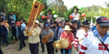 Los habitantes condenaron de humillante y discriminatoria de César López Gómez, quien condicionó la construcción de una obra