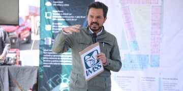 Trascendió que Zoé Robledo dejará la Junta de Gobierno del IMSS-Bienestar por decisión de la presidenta Claudia Sheinbaum; el relevo sería parte de una reconfiguración en la política nacional de salud.