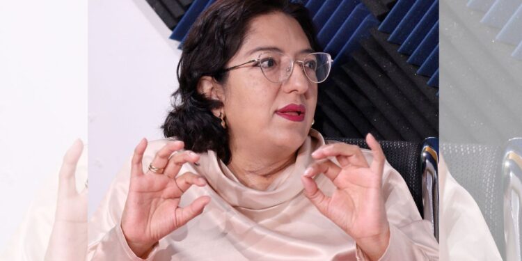 Con más de 20 años en el Poder Judicial, defiende la cercanía con la ciudadanía y la paridad de género.