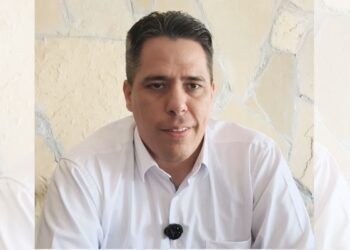 Abogado chiapaneco promete sentencias de fondo y trato humano en juzgados.