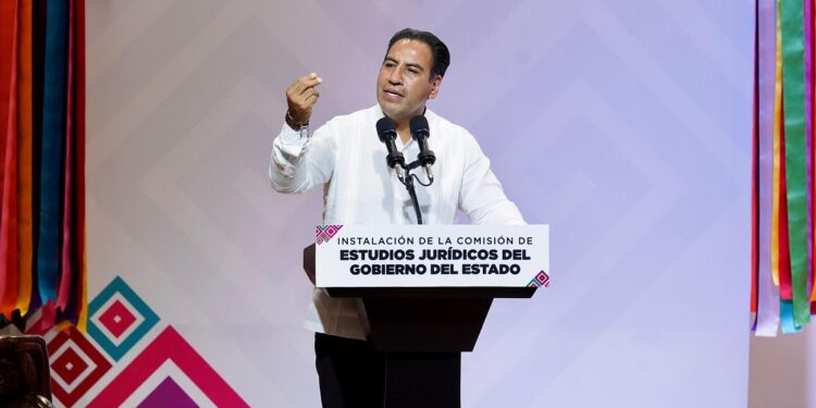 Gobierno de Chiapas crea órgano para fortalecer gestión legal, ética y transparente.