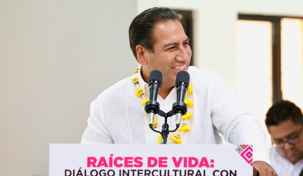 Eduardo Ramírez anunció reconocimiento oficial, apoyos y sistematización del conocimiento ancestral de las parteras tradicionales de Chiapas.