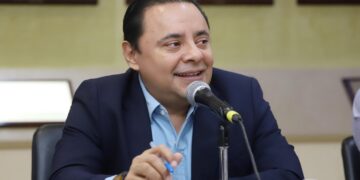 Moreno Guillén relató los cambios internos y externos que beneficiaran a las y los chiapanecos. 
