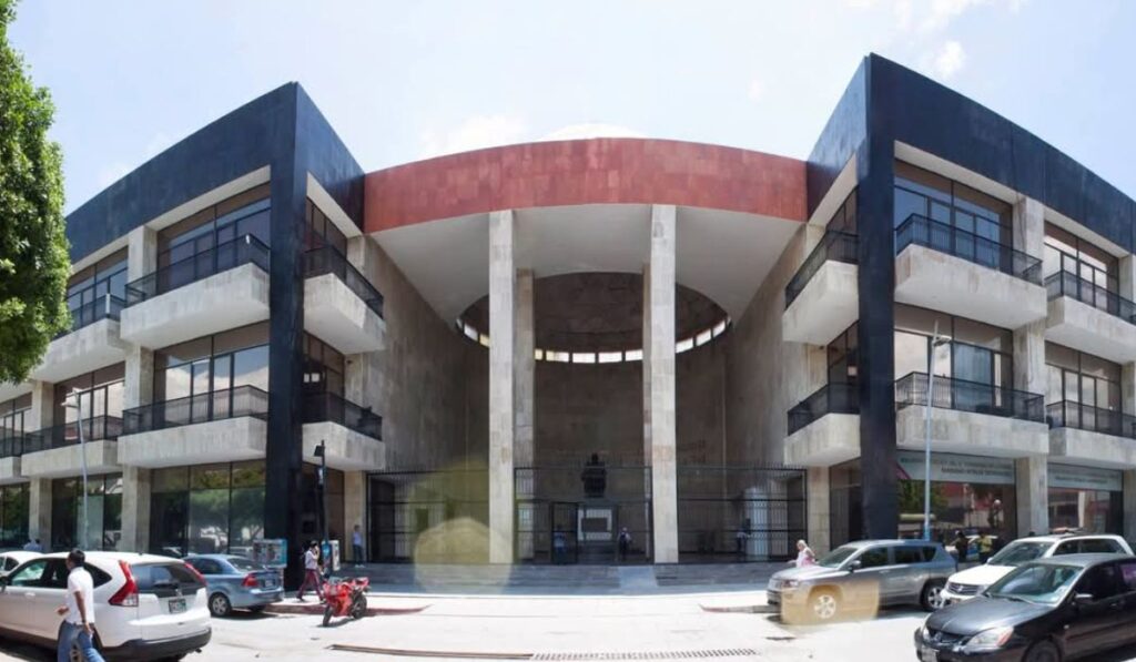 El Congreso local tiene 65% de mujeres diputadas y destaca por abrir espacios de participación ciudadana sin contratar nueva deuda pública: INEGI.