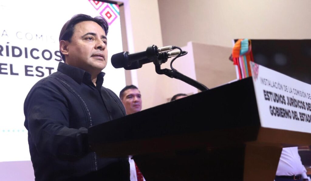 El magistrado encabezó la toma de protesta de la nueva Comisión de Estudios Jurídicos.