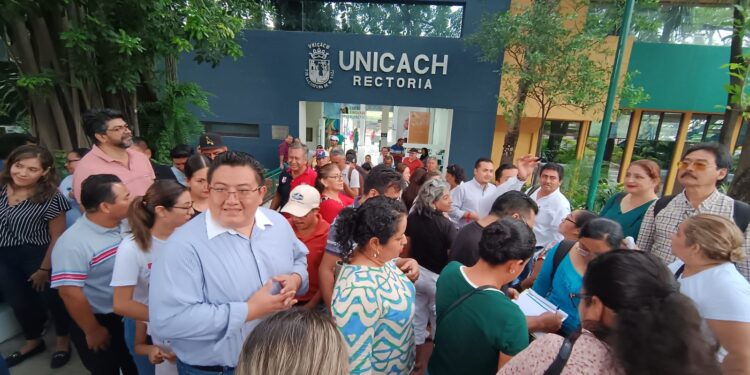 El SEAUNICACH denunció retrasos en pagos contractuales y advirtió nuevas protestas si no hay respuesta de la rectoría a sus demandas el próximo lunes.