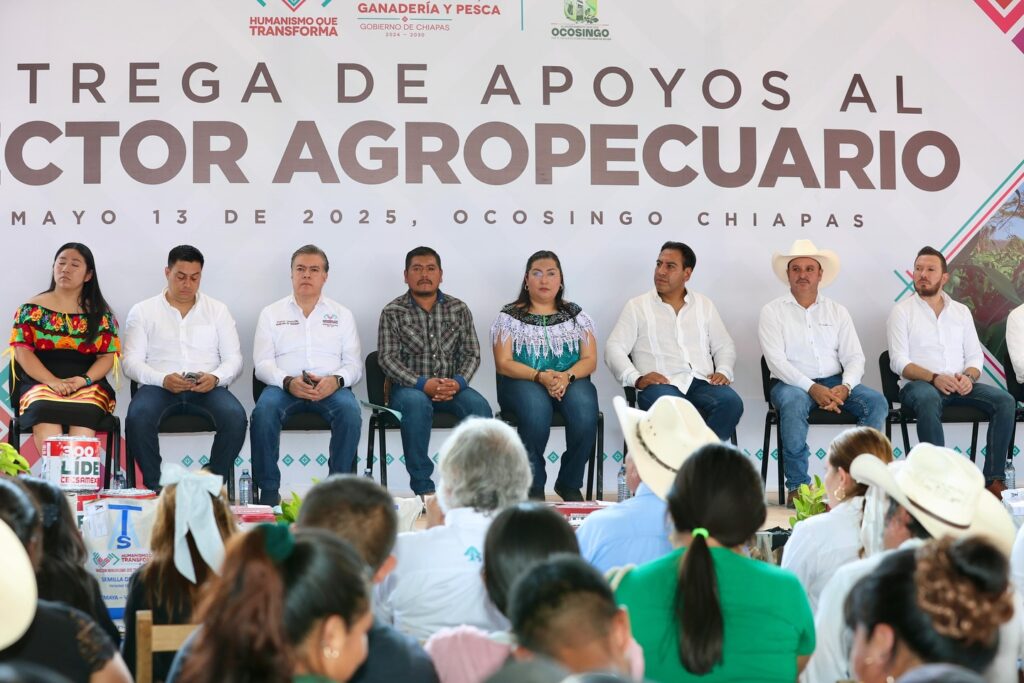 Eduardo Ramírez encabezó la entrega de insumos, árboles frutales y semillas para productores de la Selva.