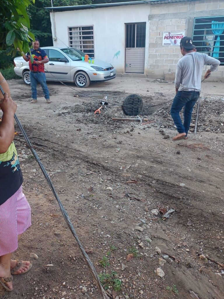 Vecinos de la Unidad Antorchista llevan más de dos semanas entre pestilencia, afectaciones y riesgo sanitario, sin recibir atención del organismo municipal.