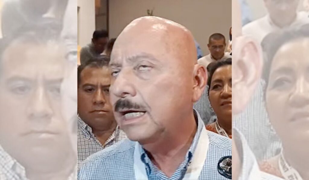 Año y medio después de su inauguración por Rutilio Escandón y Pepe Cruz, el Centro de Salud Urbano exhibe graves fallas estructurales.