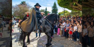 IEPC sanciona a alcalde de Comitán por promoción indebida, dio vista al Congreso y a auditorías estatales y federales.