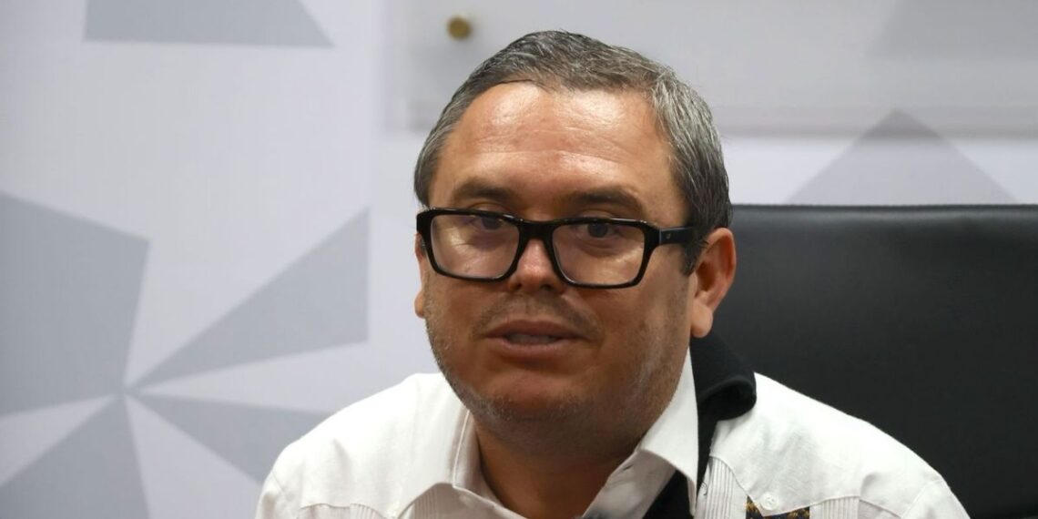 Rector Oswaldo Chacón aseguró transparencia y alternativas para aspirantes no admitidos.