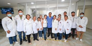 Eduardo Ramírez impulsó acciones para brindar atención médica segura y de calidad.