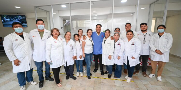 Eduardo Ramírez impulsó acciones para brindar atención médica segura y de calidad.
