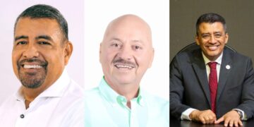 Algo cocinan en la Secretaría Anticorrupción, ASE y FGE. Mientras exfuncionarios con fuero cambian de traje, el mensaje es claro: la Nueva Era no les pertenece y el pasado empieza a rendir cuentas.