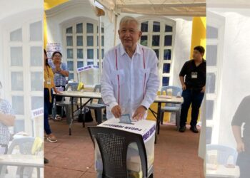 Desde Palenque, el expresidente votó, habló de su retiro y anunció un nuevo libro.