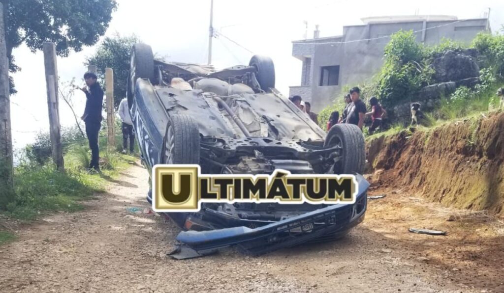 El conductor perdió el control en camino de terracería en Chamula, Chiapas.