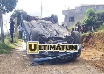 El conductor perdió el control en camino de terracería en Chamula, Chiapas.
