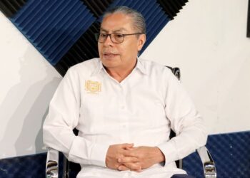 El rector Oswaldo Chacón ha marcado un antes y un después dentro de la UNACH, por su experiencia, capacidad, formación, trayectoria, carisma y liderazgo, precisó el director académico de la institución.