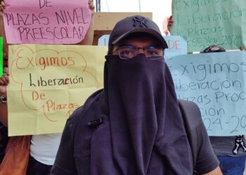 Piden a la SEF liberar 62 plazas federales del ciclo 2024-2025 y respetar sus derechos laborales.