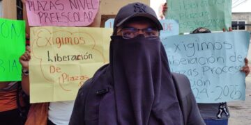 Piden a la SEF liberar 62 plazas federales del ciclo 2024-2025 y respetar sus derechos laborales.