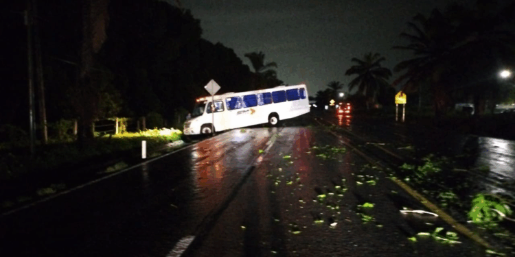Obstaculizó la visibilidad de algunos choferes rumbo a Puerto Madero