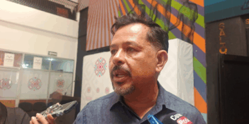 Diputado advierte sobre contaminación de ríos y plantea obligar a municipios a presupuestar saneamiento.