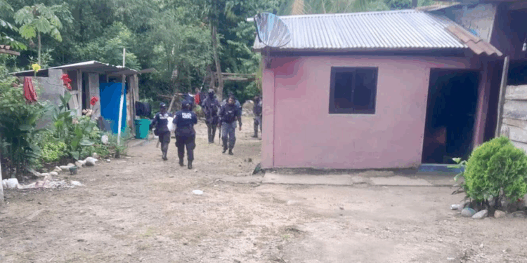 Rudiel N fue atacado a balazos por sicarios frente a su casa en Nueva Tenochtitlán.