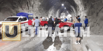 Dos vehículos colisionaron en el túnel Muñiz, entre San Fernando y Chicoasén.