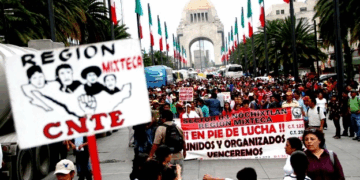 La CNTE, con fuerza en Chiapas, Oaxaca y Guerrero, expresó su desacuerdo con los recientes decretos presidenciales anunciados por Claudia Sheinbaum.