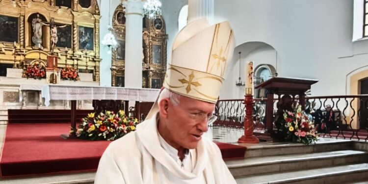 El obispo Rodrigo Aguilar expresó su preocupación por la escasa participaciónciudadana y los incidentes reportados en San Cristóbal.