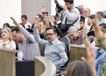 Congreso de Chiapas aprobó ley sobre movilidad humana y medalla a José Artemio.