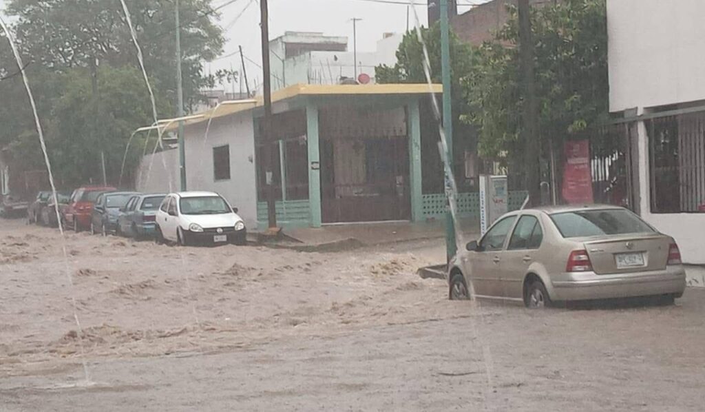 Tormenta y temblor de magnitud 4.9 generaron afectaciones sin dejar personas lesionadas.