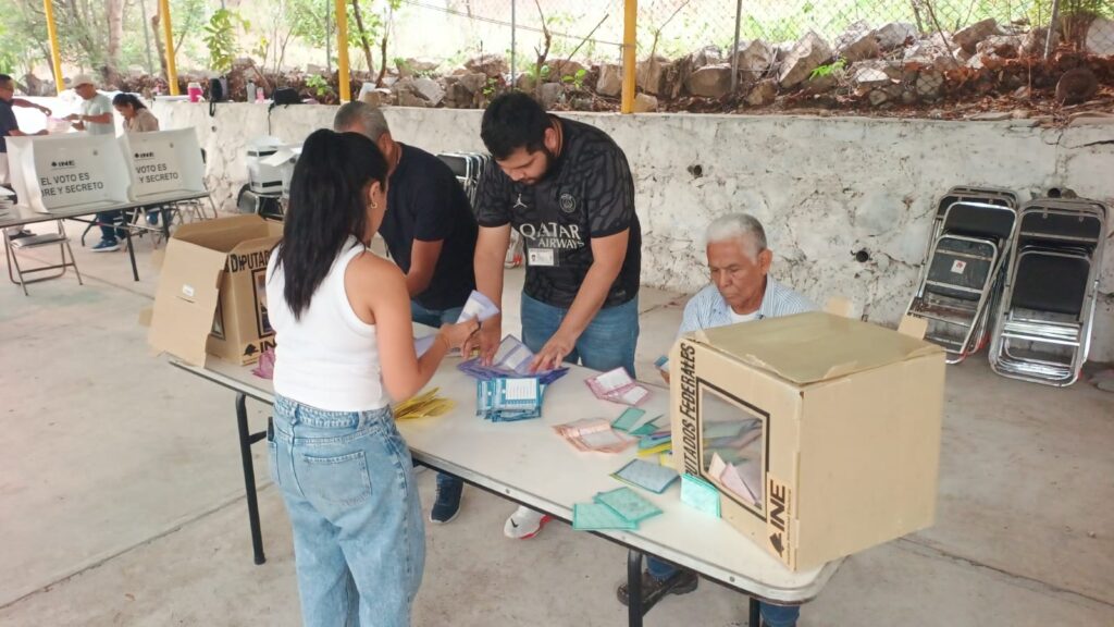 Autoridades reportaron una jornada tranquila y bien organizada.