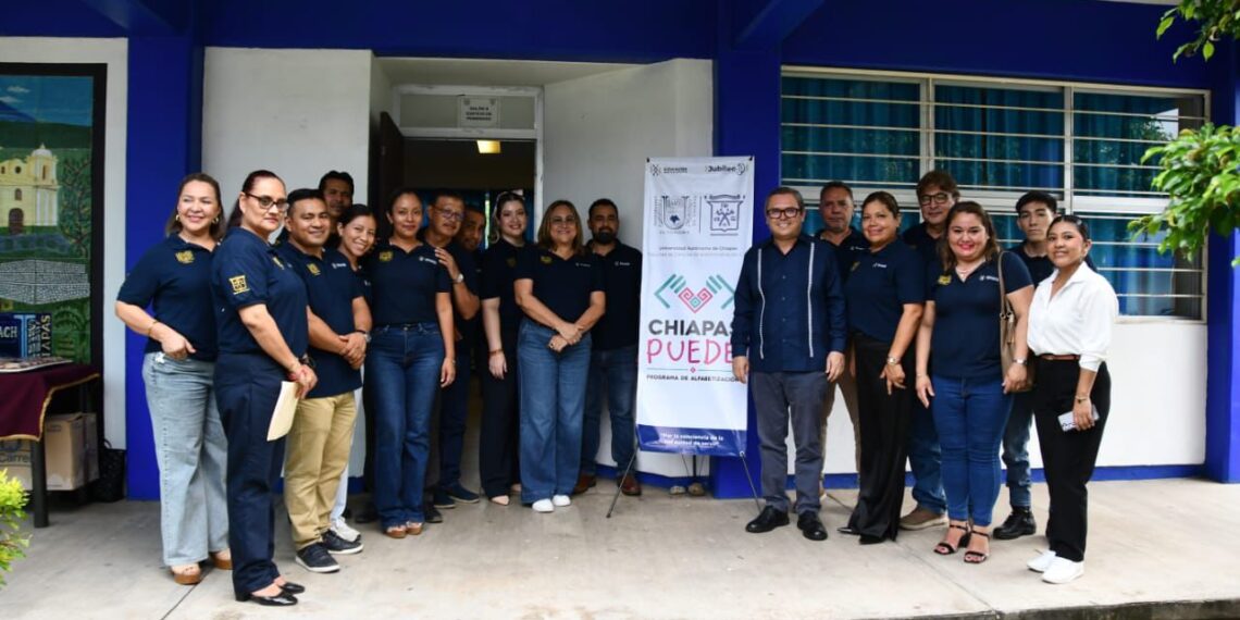 Rector atestiguó círculos de estudio en comunidades de Tapachula y la región.