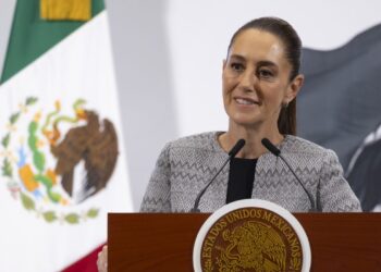 La presidenta pidió a la CNTE deslindarse de provocaciones frente a la Secretaría de Gobernación.
