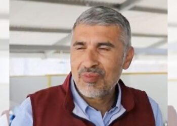 El alcalde Ángel Torres pidió a los tuxtlecos rezar por él, mientras evade cuestionamientos por presuntas corruptelas.