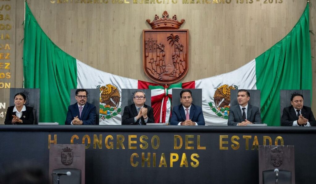El Congreso de Chiapas reformó la Constitución local para otorgar el título de Benemérita a la UNACH.