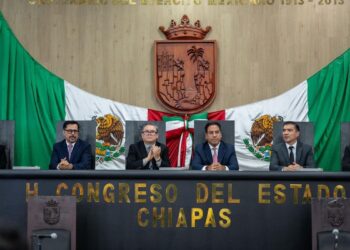 El Congreso de Chiapas reformó la Constitución local para otorgar el título de Benemérita a la UNACH.