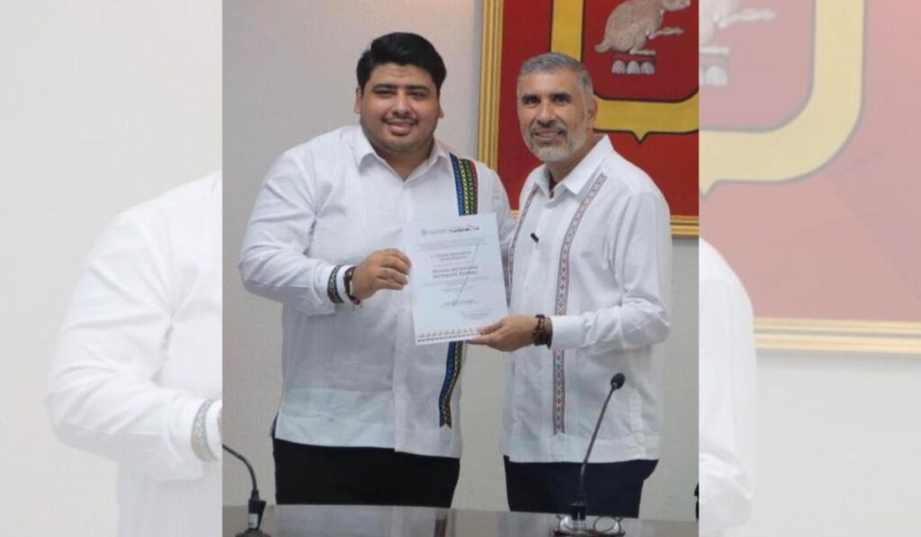 Mientras el estado destituye a funcionarios señalados, el municipio guarda silencio. 