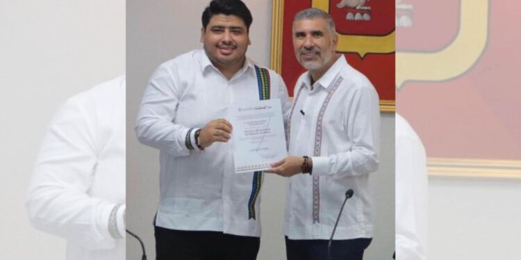 Mientras el estado destituye a funcionarios señalados, el municipio guarda silencio. 