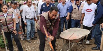 MÁS ALLÁ DEL DISCURSO