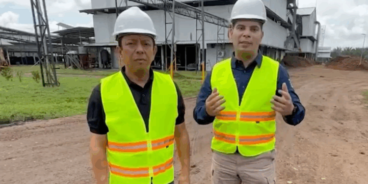 FGE y SSP confirman aprehensión de cuatro elementos por abuso de autoridad.