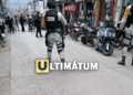 Militares y policías revisaron locales y acordonaron el centro