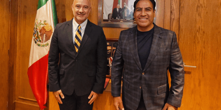 Eduardo Ramírez se reunió con el titular de la SICT para dar seguimiento al proyecto prioritario que detonará el desarrollo en la región.