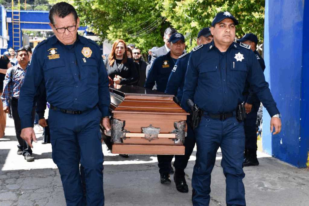 La alcaldesa Fabiola Ricci, reconoció que la entrega y valentía de Alfredo Gómez, permanecerá como ejemplo para toda la corporación.