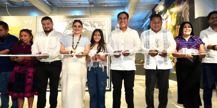 Premiaron a artesanos y anunciaron apertura de Casa Chiapas.