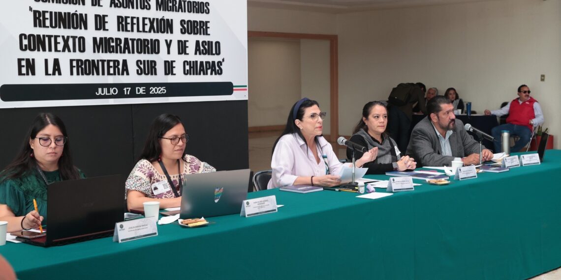 Alertan sobre colapso institucional y abandono a miles de migrantes en Chiapas.