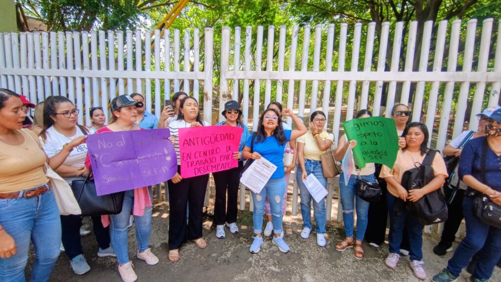 Señalan que docentes con menos años de servicio aparecen con mayor prioridad en las listas preliminares.