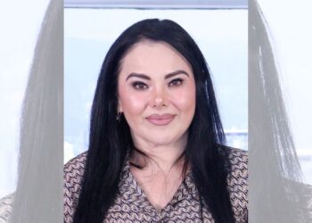 La secretaria de Anticorrupción y Buen Gobierno, Ana Laura Romero Basurto, anunció un protocolo de protección para quienes denuncien corrupción, acoso o abuso de poder, respaldado con la plataforma Jaguar Evalúa.