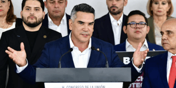 El líder opositor en México afirma que “¡No me van a quebrar, valor es lo que me sobra!”.